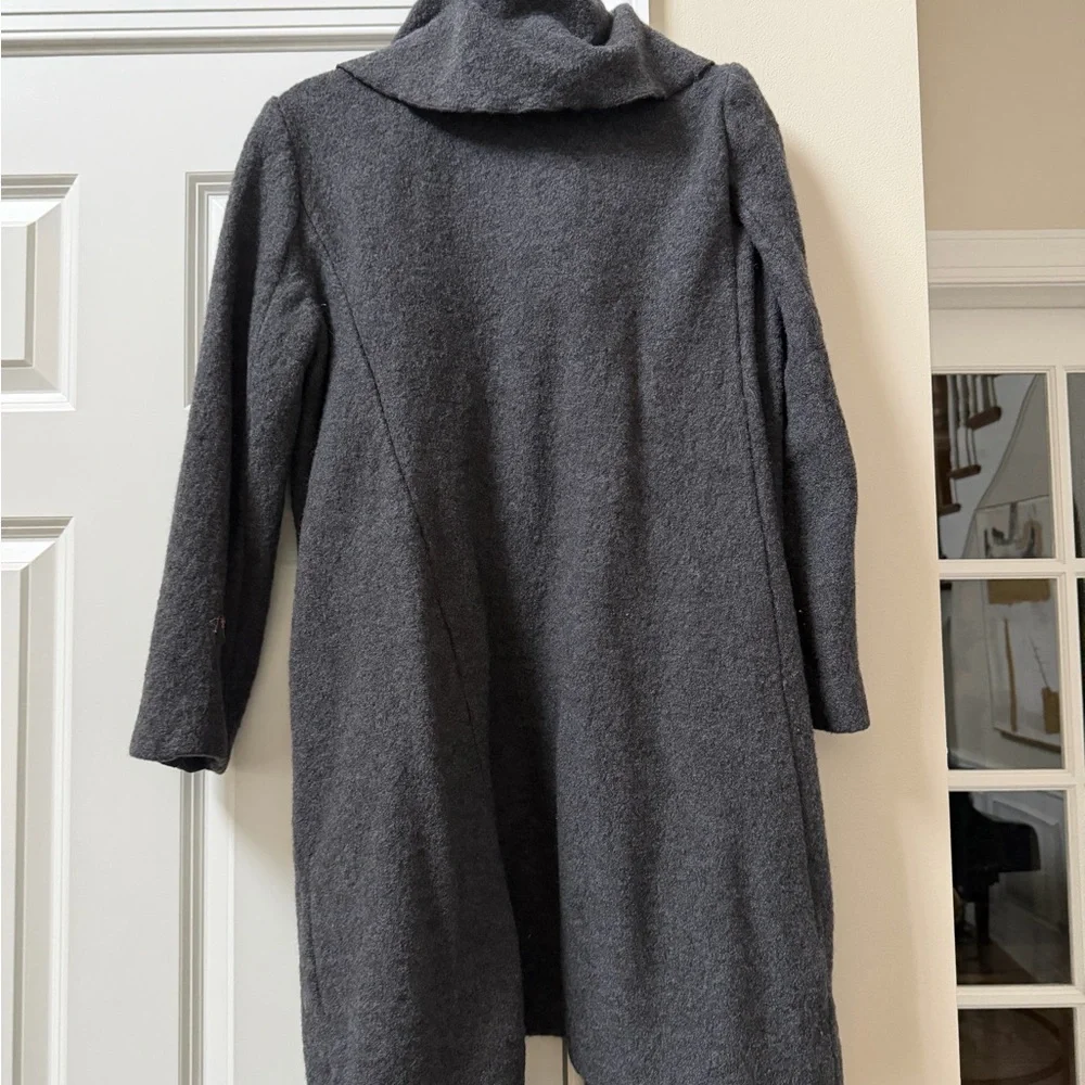 Ann Taylor Charcoal Ruffle Trim Cape - Picture 5 of 5